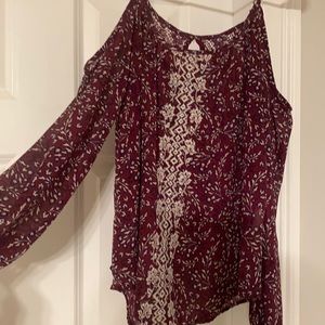 Beautiful Cold Shoulder Long Sleeve Blouse (xs)